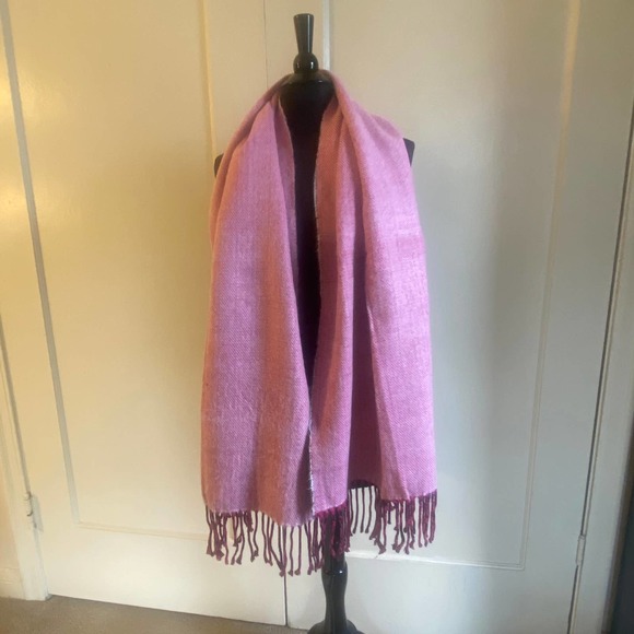 Red & Black Scarf with Tassels - Picture 3 of 4